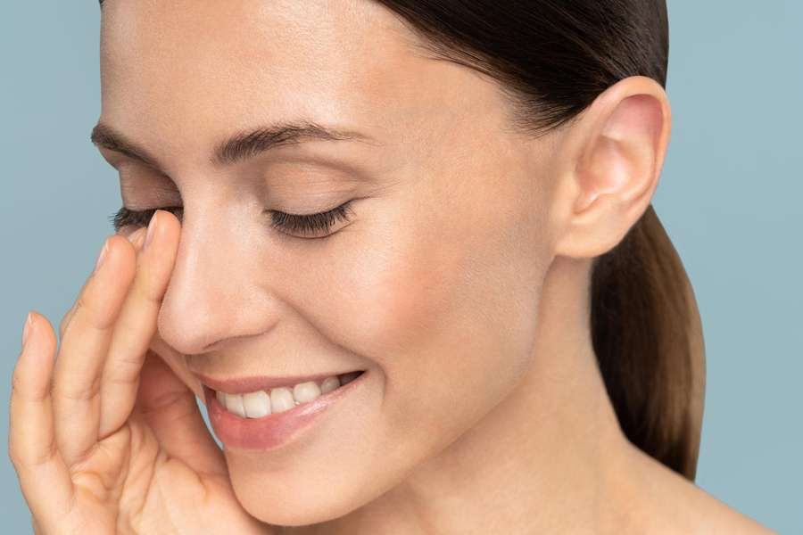 woman posing nose botox treatment